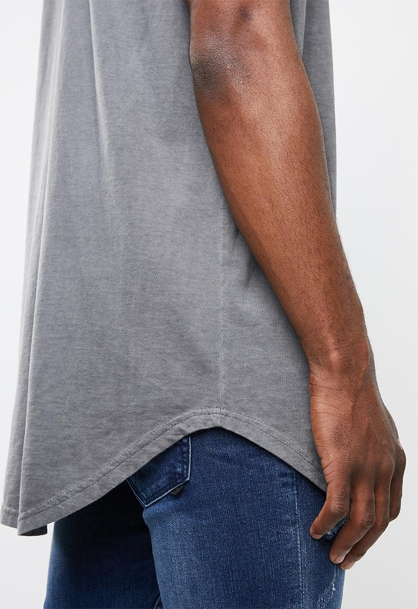 Brave Soul - Busted crew neck longline curved hem tee - grey