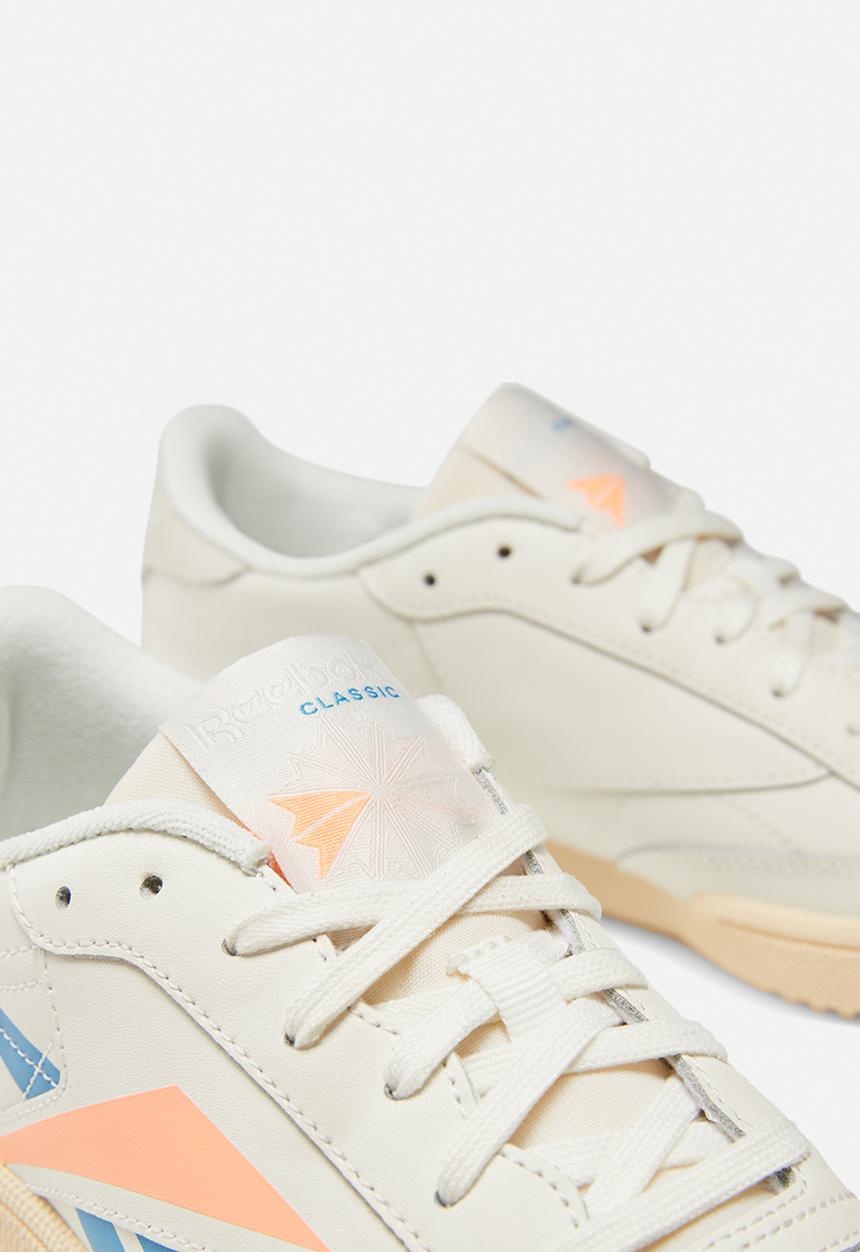 Reebok - Club C 85 - chalk/bone/sunglow/cyan