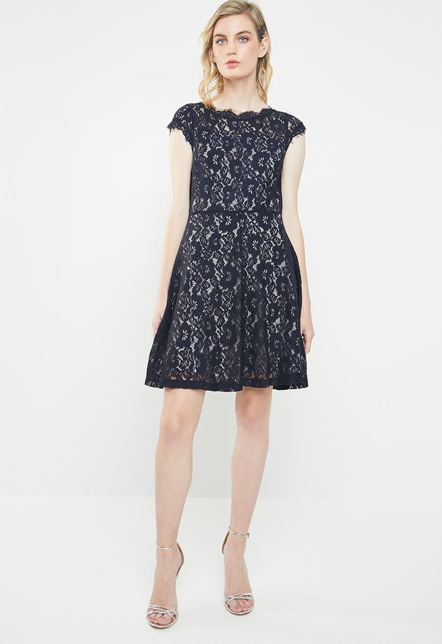 Vero Moda - Jackie capsleeve fit and flare dress - navy
