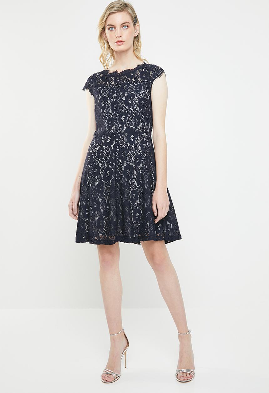 Vero Moda - Jackie capsleeve fit and flare dress - navy