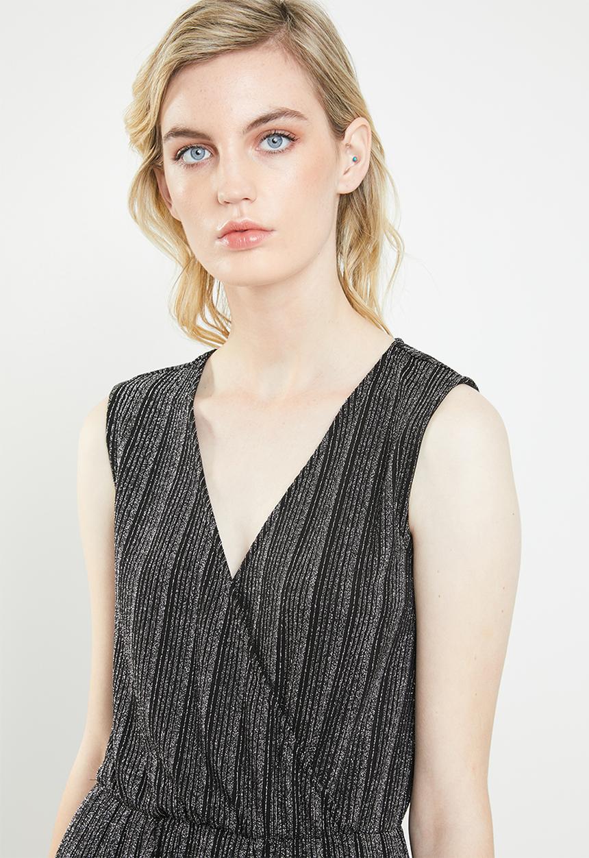 Vero Moda - Wiona sleeveless v front dress - black & silver 
