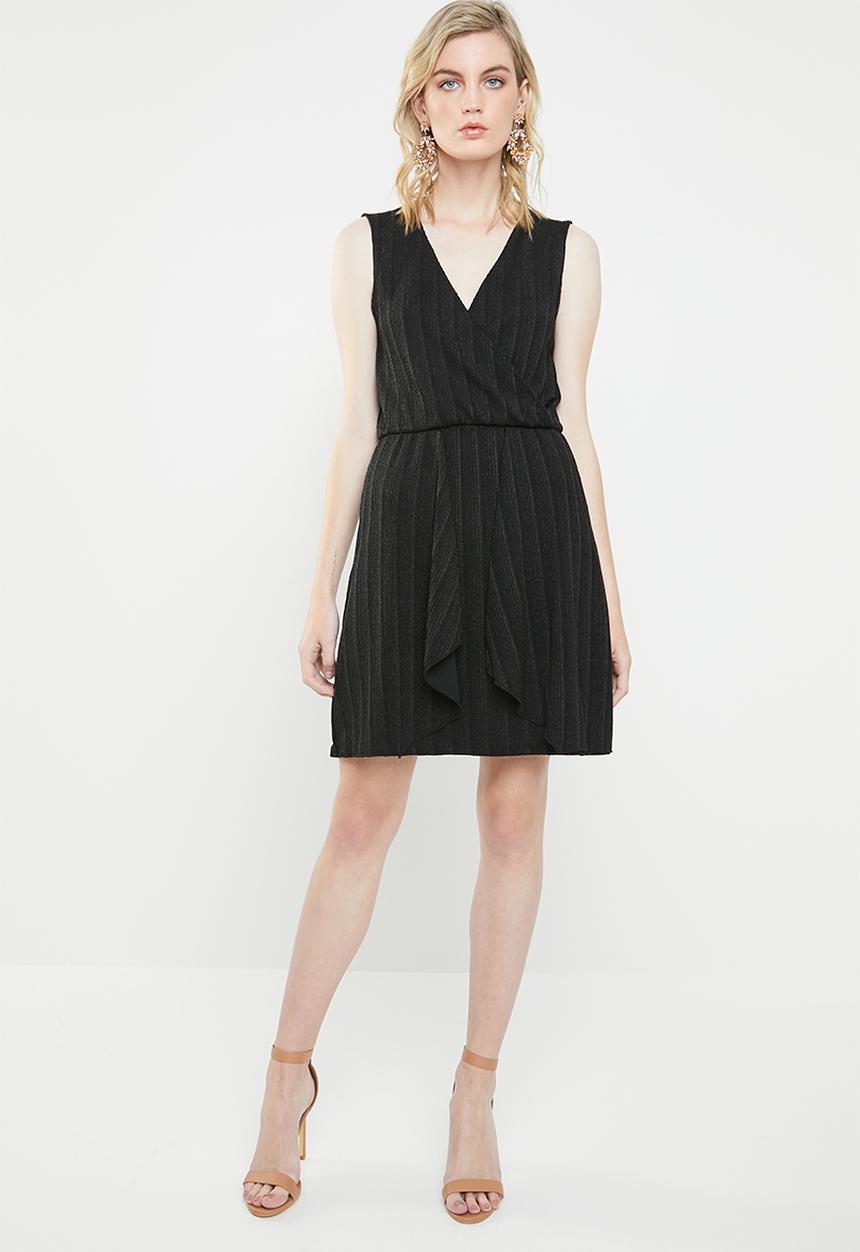 Vero Moda - Wiona sleeveless v front dress - black 