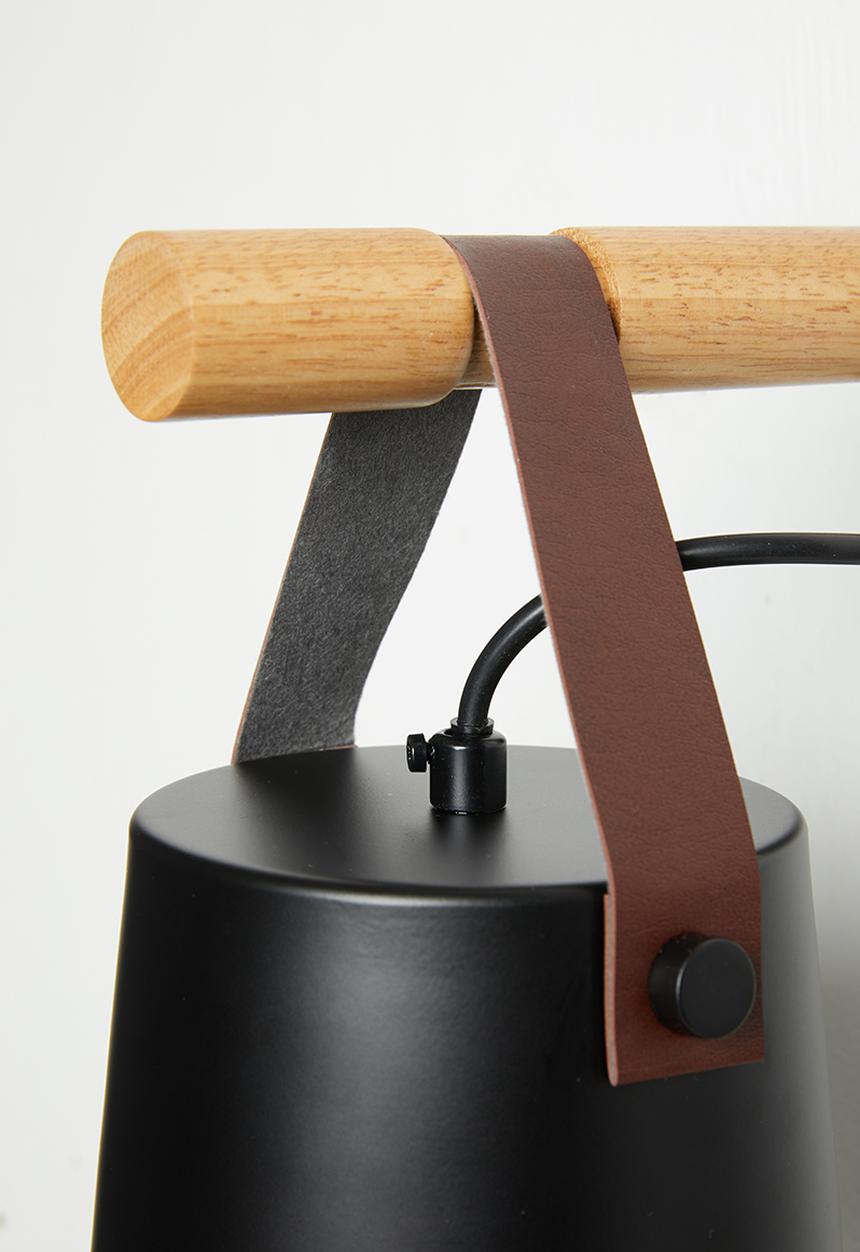 Sixth Floor - Flynn wall light - black