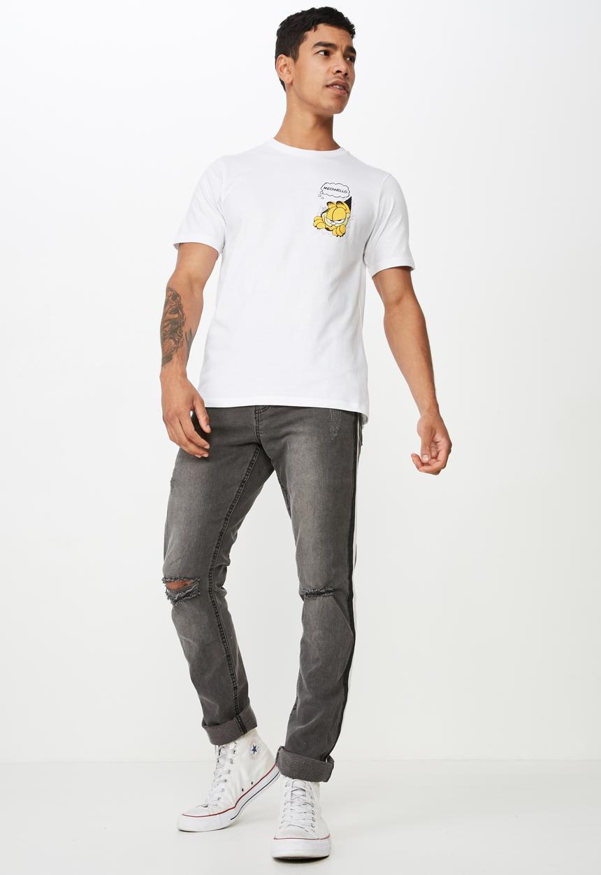 Cotton On - Tbar collab character tee - white