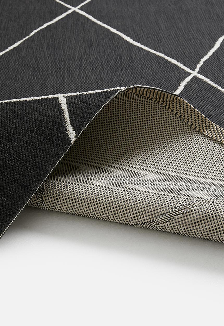 Hertex Haus - Criss cross outdoor rug - black