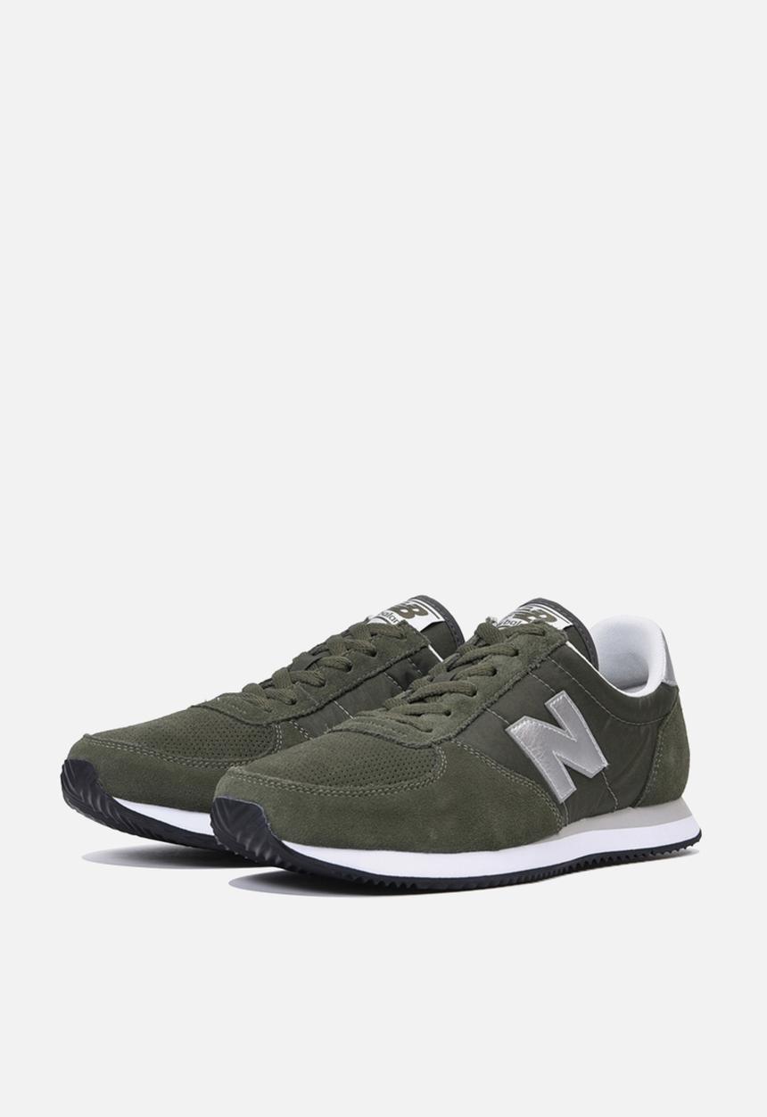 New Balance  - 220 Classic Running -  cargo green