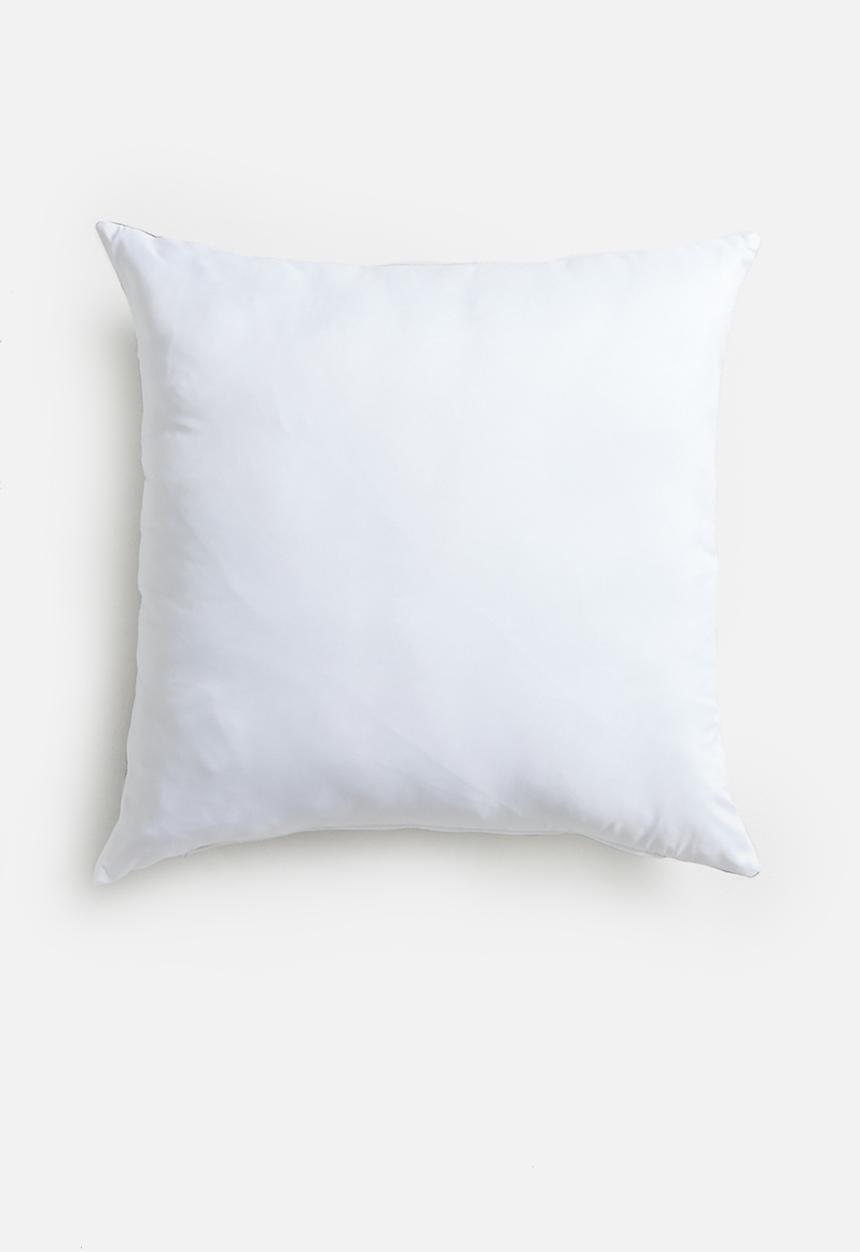Grey Gardens - Velvet rose cushion cover - rose