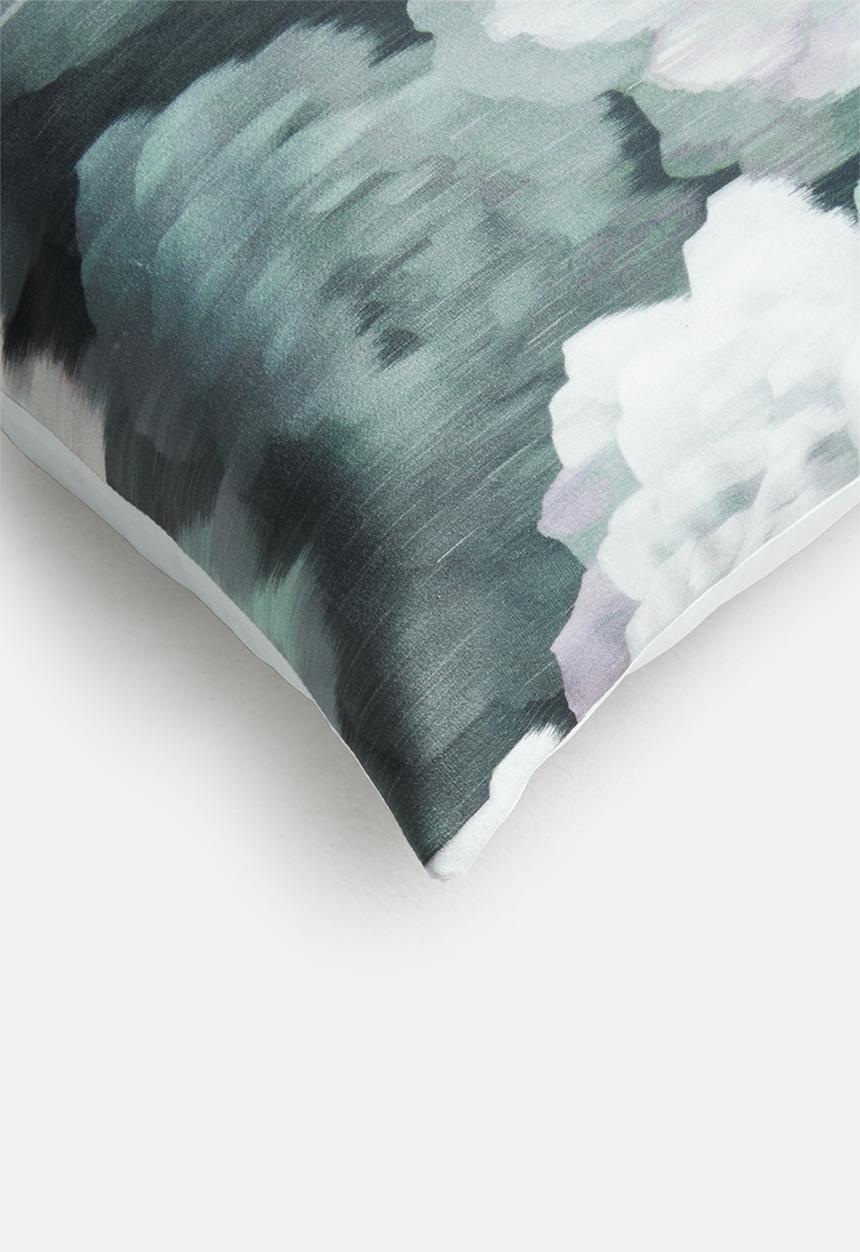 Grey Gardens - Velvet rose cushion cover - teal