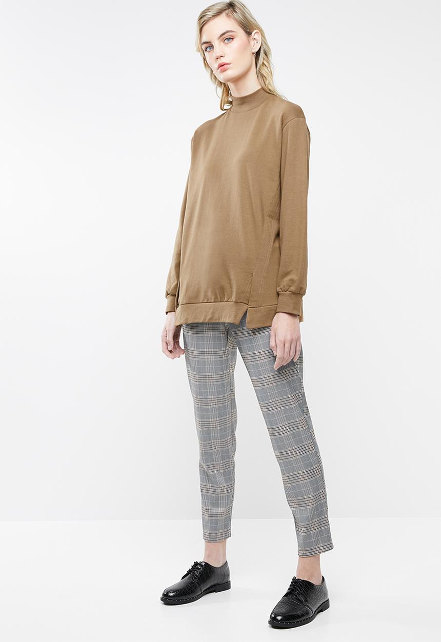 Superbalist - Split hem funnel neck sweat - tan