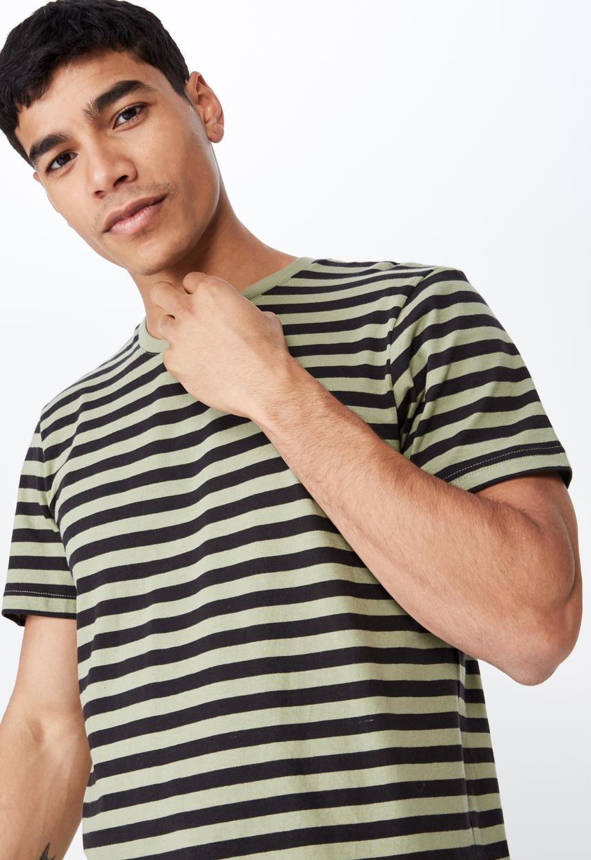 Cotton On - Tbar premium short sleeve tee - green & black 