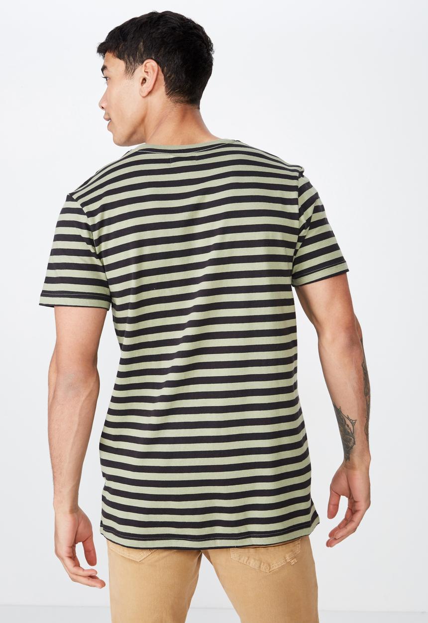 Cotton On - Tbar premium short sleeve tee - green & black 