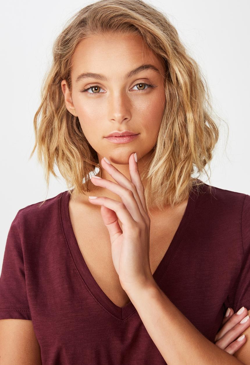 Cotton On - The deep V-neck tee - burgundy