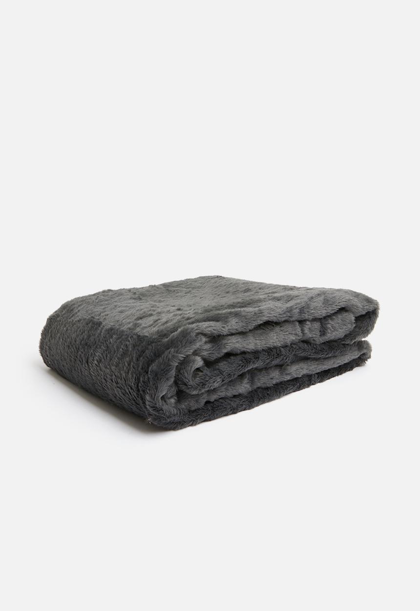 Hertex Haus - Panther faux fur throw - charcoal