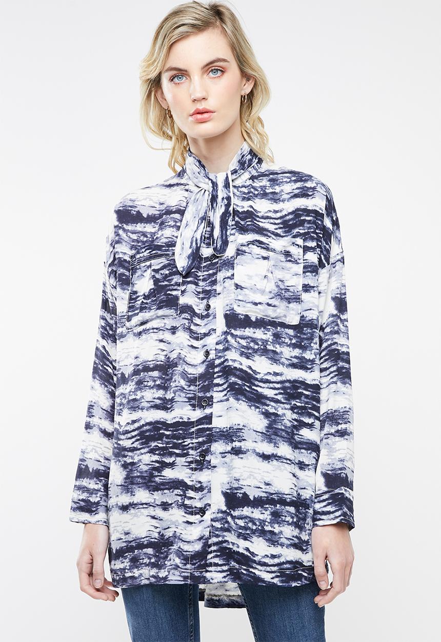 Superbalist - Kitty tie longer length shirt - blue & white