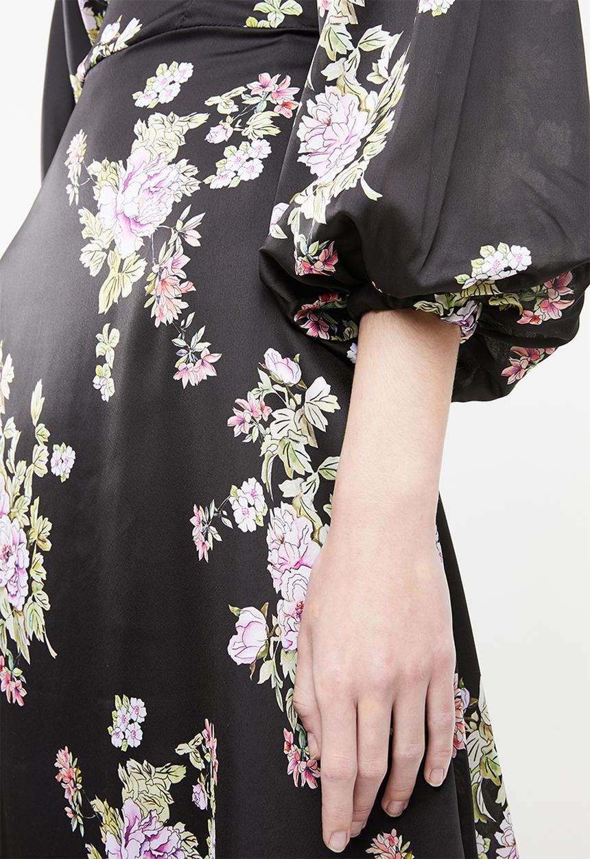 Superbalist - Drape sleeve dress - black