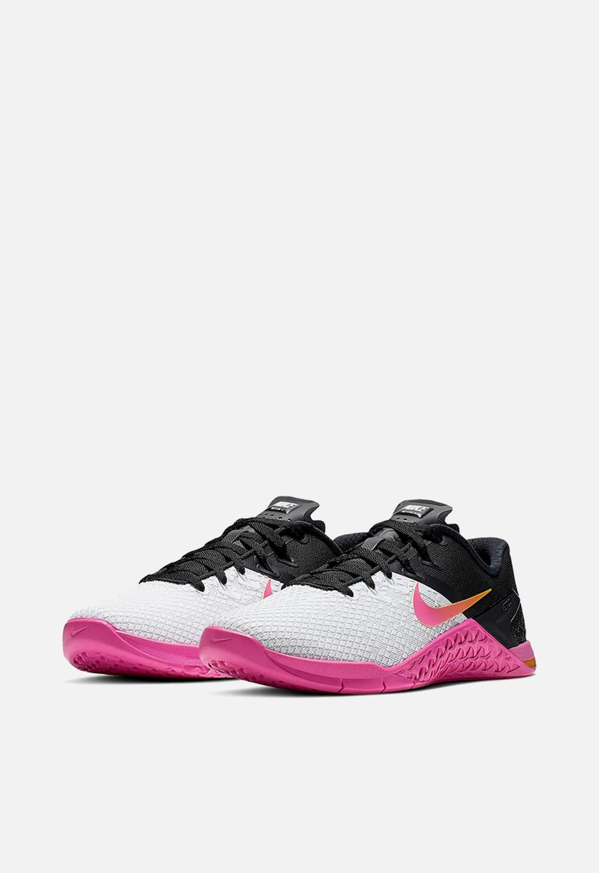 Nike - Metcon 4 XD - white / university gold / fuchsia