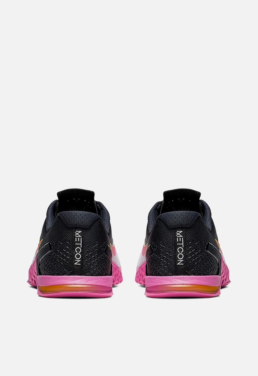 Nike - Metcon 4 XD - white / university gold / fuchsia