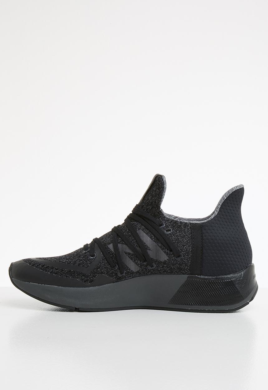 New Balance  - Cypher Run - Future sport - black