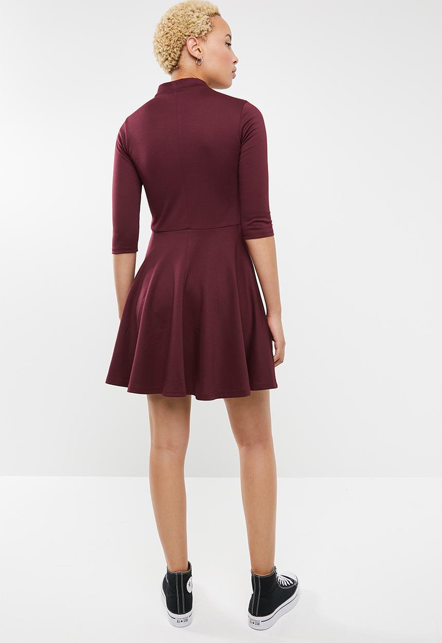 c(inch) - Fit and flare turtleneck dress - burgundy