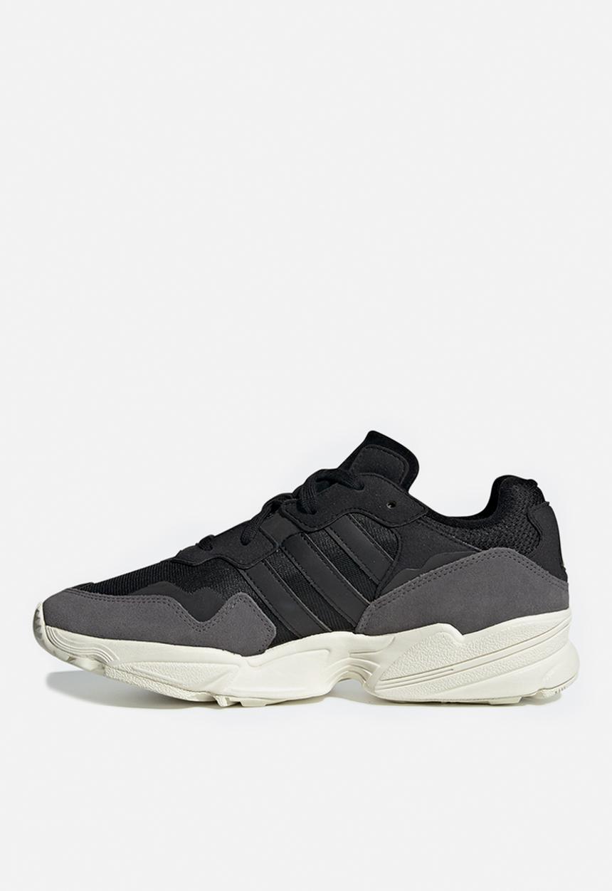 adidas Originals - YUNG-96 - core black/core black/off white