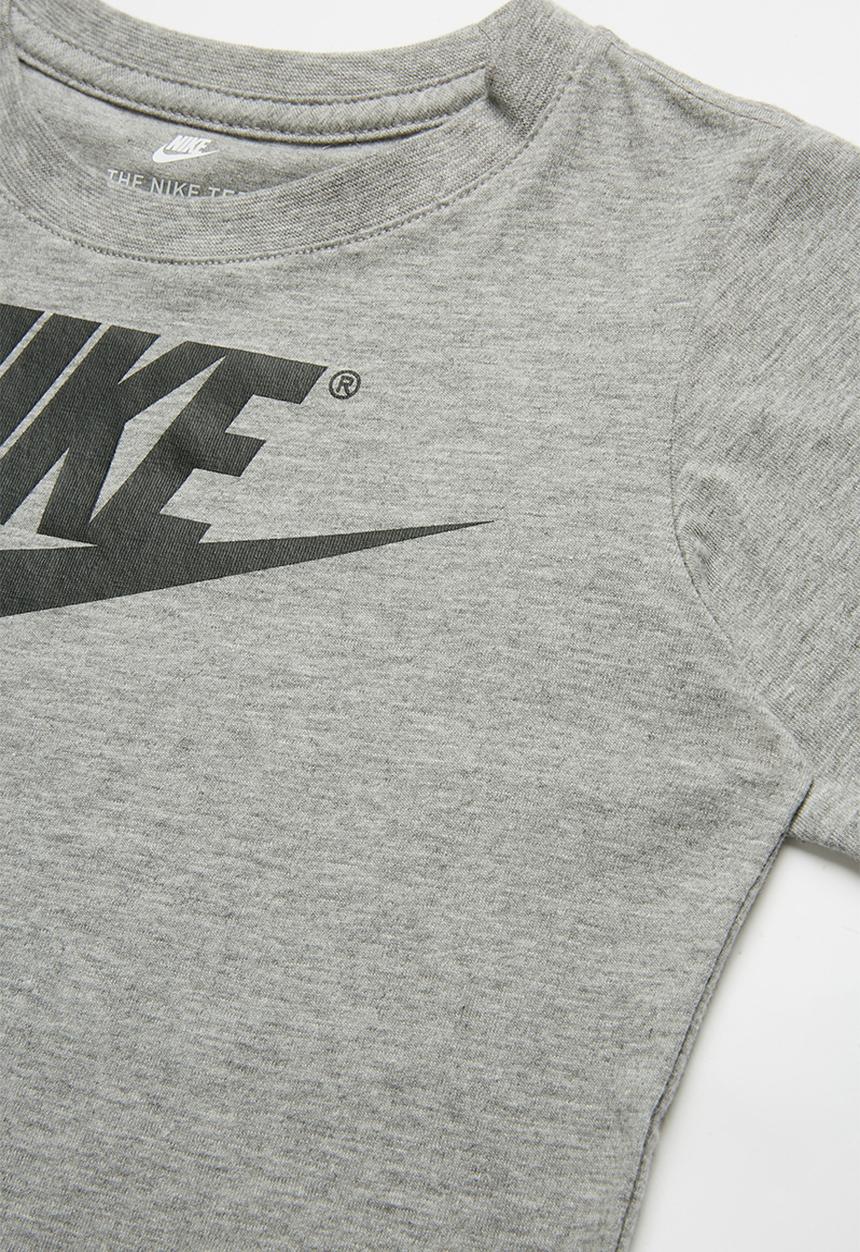 Nike - Nkb the futura is mine short sleeve tee - grey