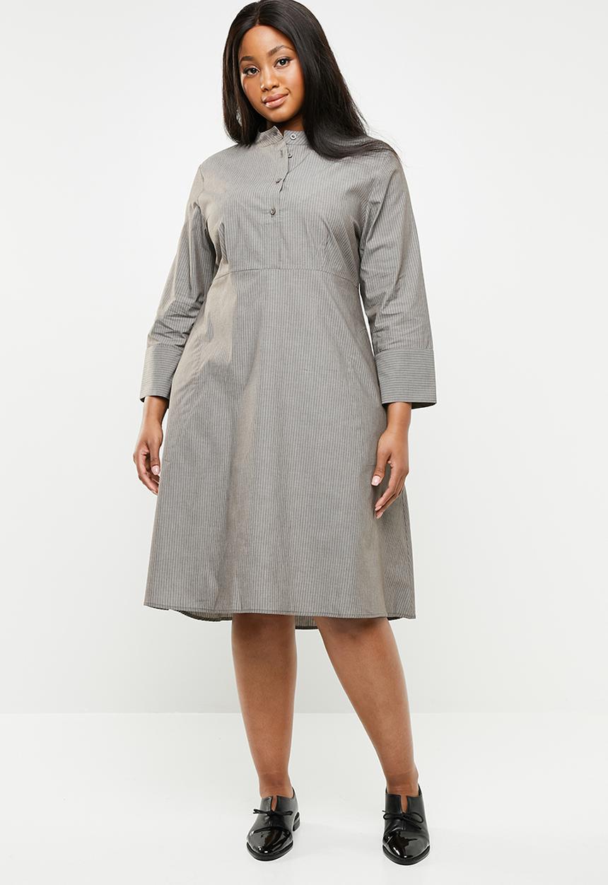 AMANDA LAIRD CHERRY - Babalwa shirtdress - taupe & White 