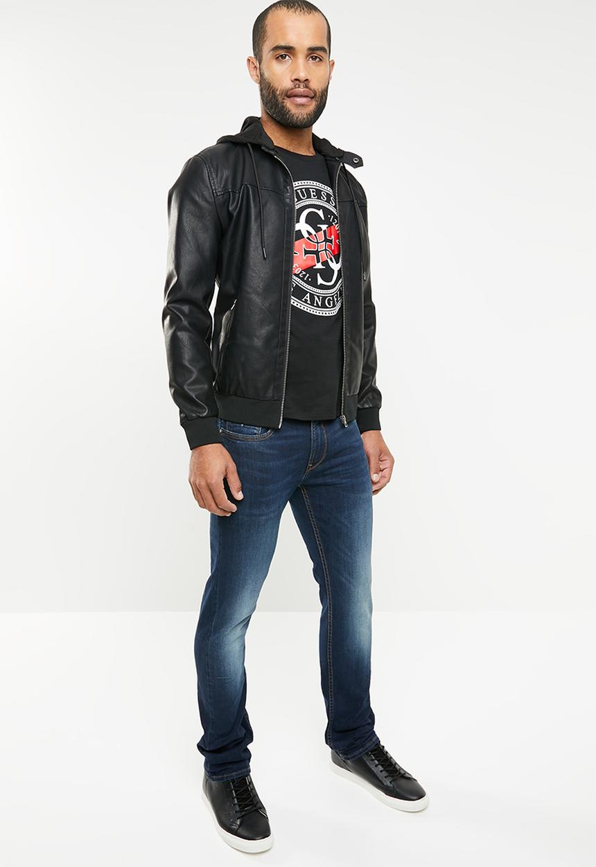 GUESS - Guess graphic tee - black