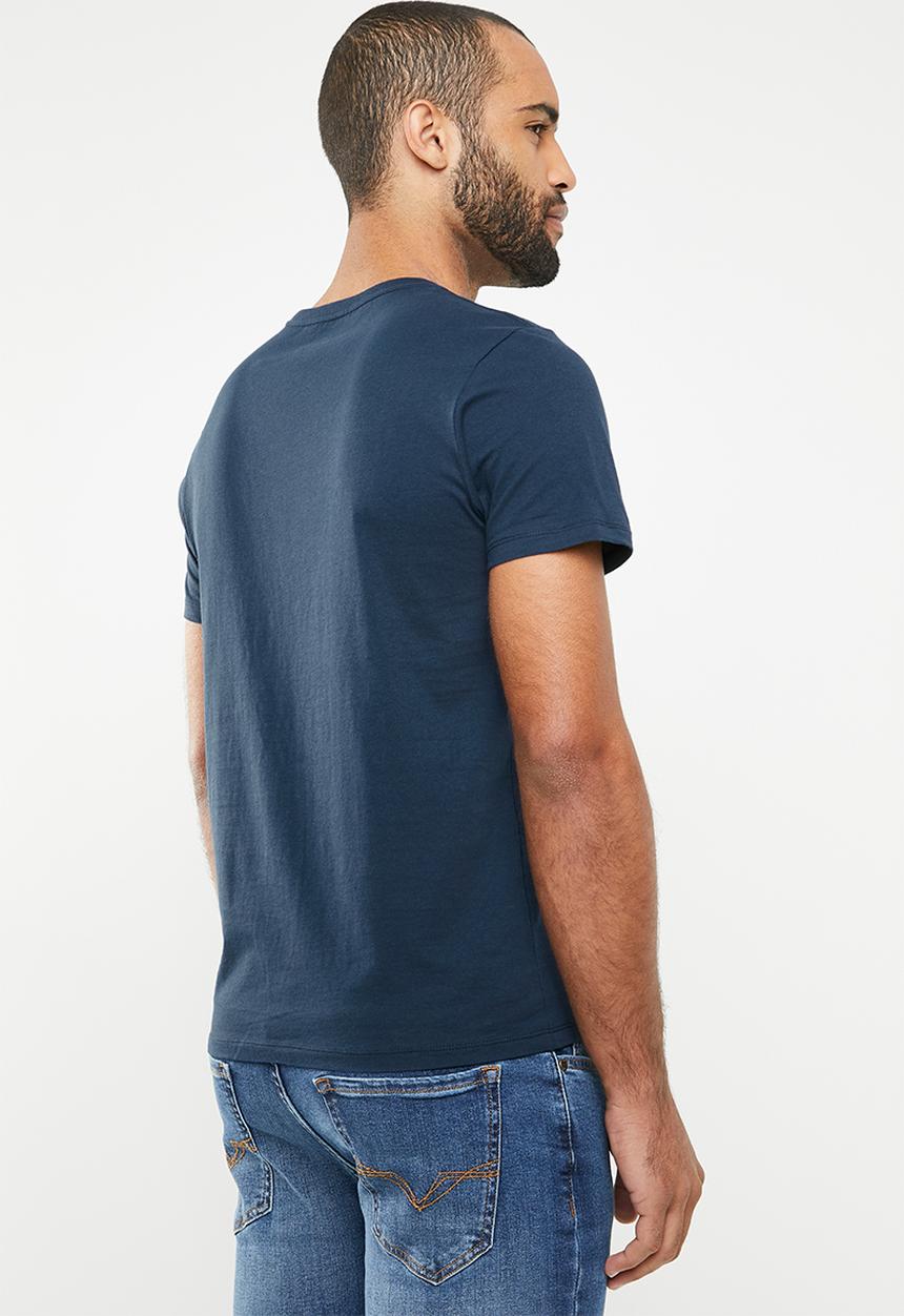 GUESS - Short sleeve core triangle tee - navy