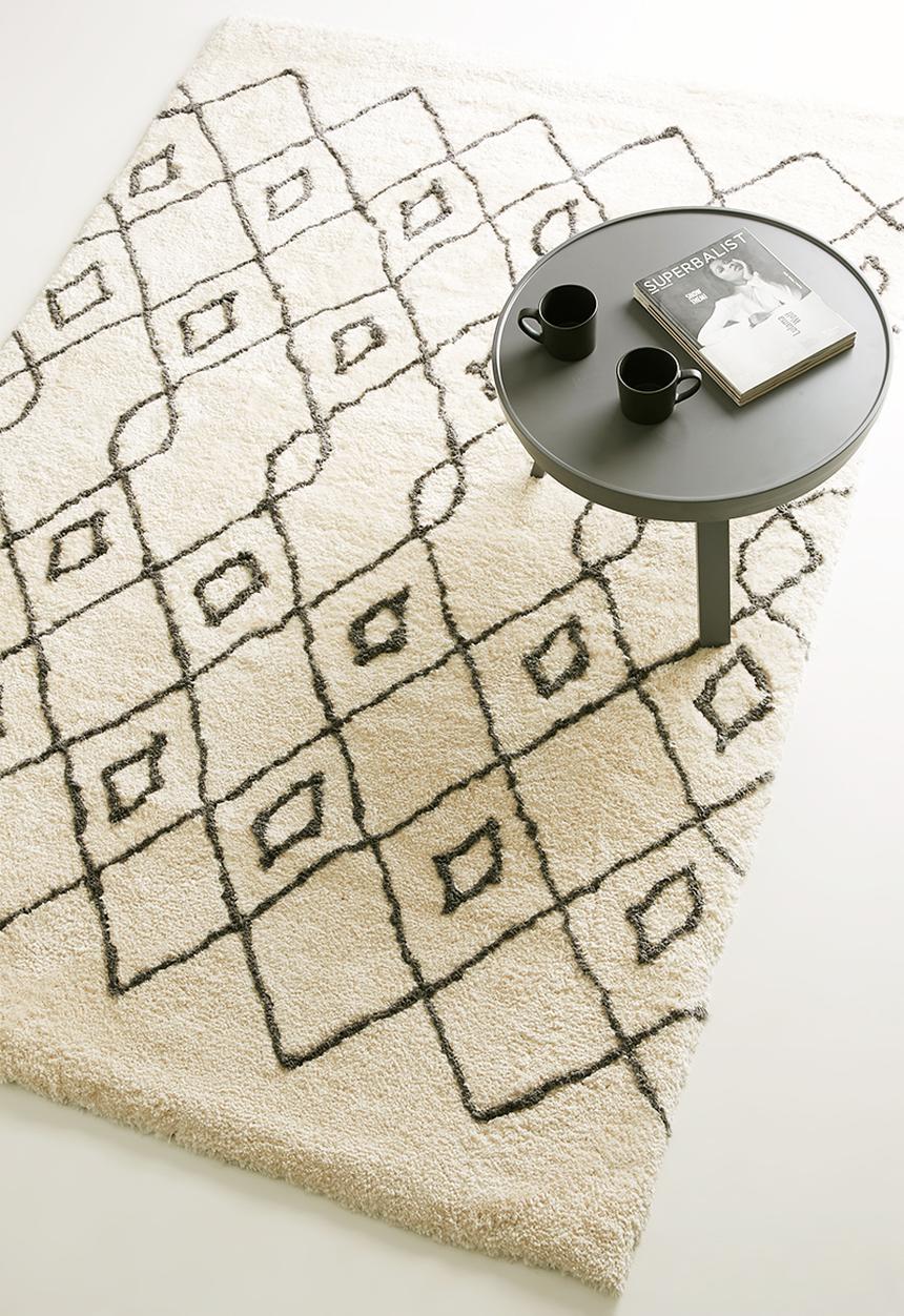 Fotakis - Nara shaggy rug - cream/grey
