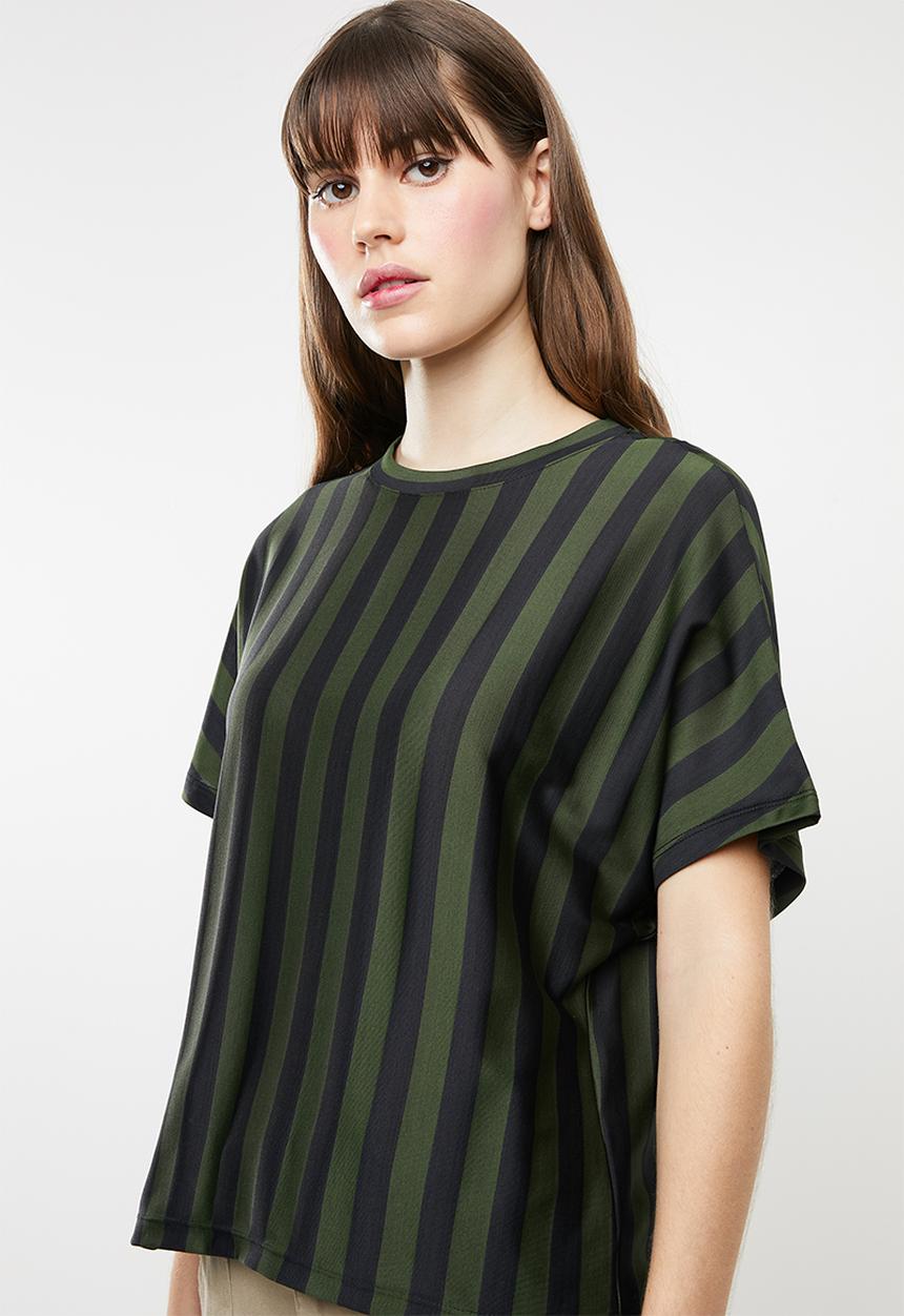 Jacqueline de Yong - Minna short sleeve top - black & green 