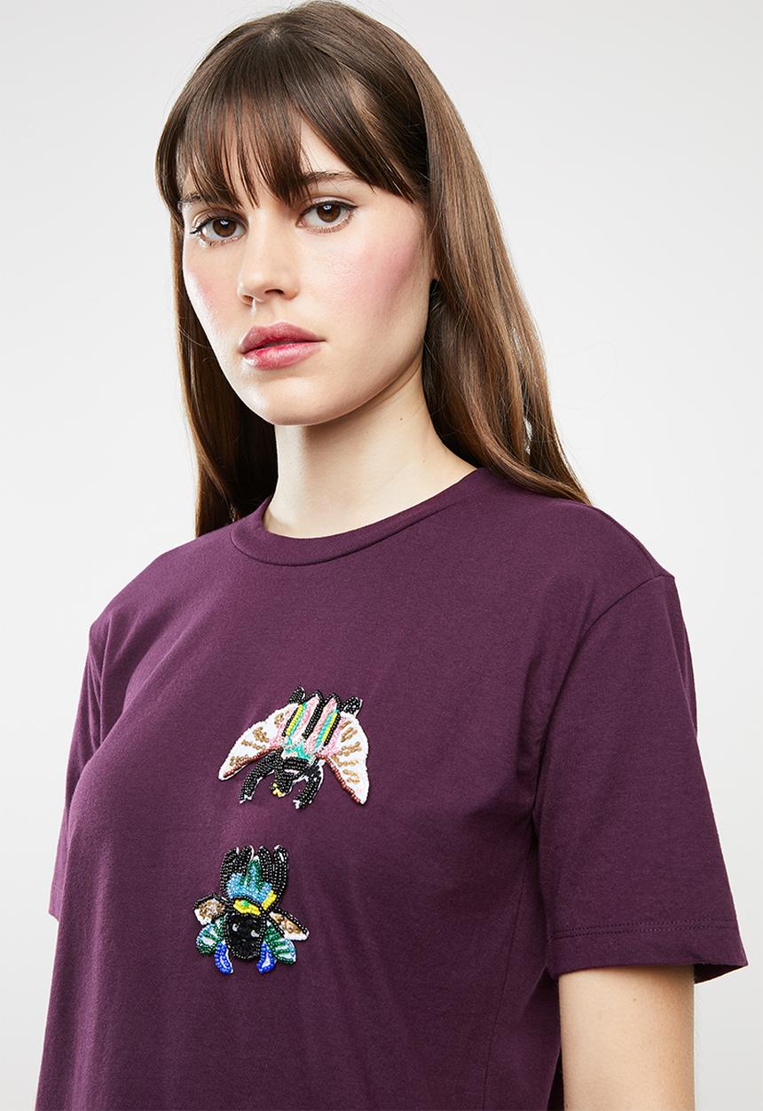 Jacqueline de Yong - Bugs short sleeve embellished top - purple