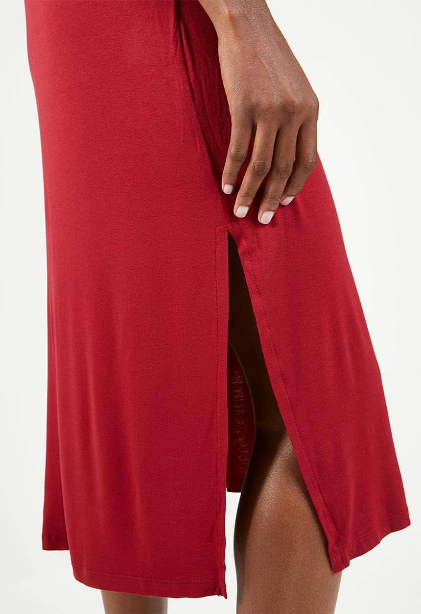 edit - Short sleeve keyhole detail dress - red