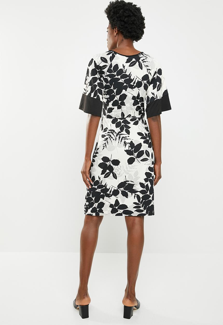edit - Wide sleeve Dress - black and white