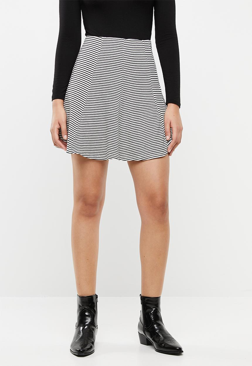 c(inch) - Fit and flare mini skirt - white & black