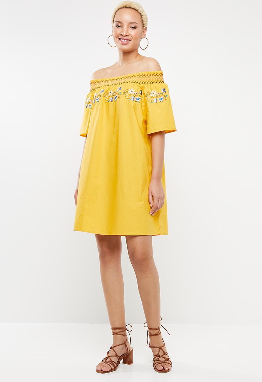 STYLE REPUBLIC - Boho embroidered bardot dress - yellow