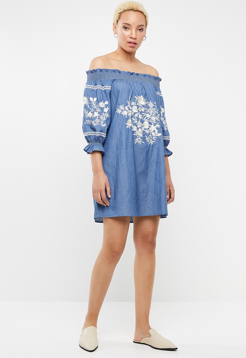 STYLE REPUBLIC - Embroidered denim bardot dress - blue