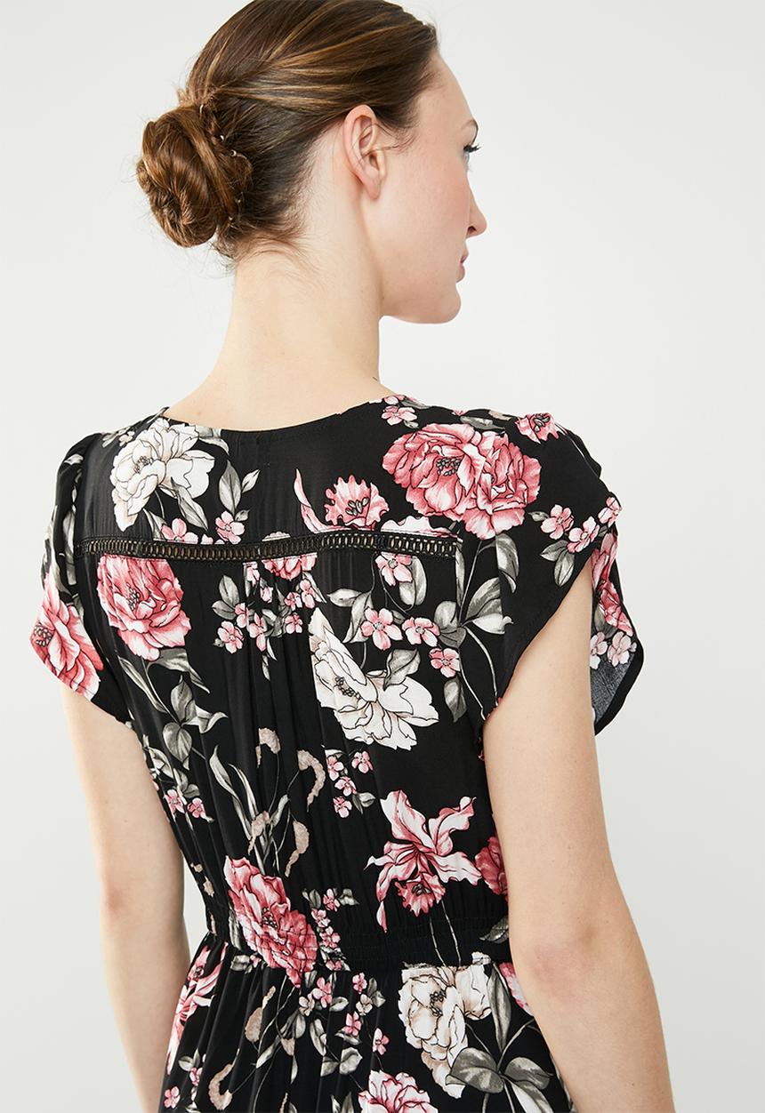 Revenge - Frill sleeve floral maxi dress - black
