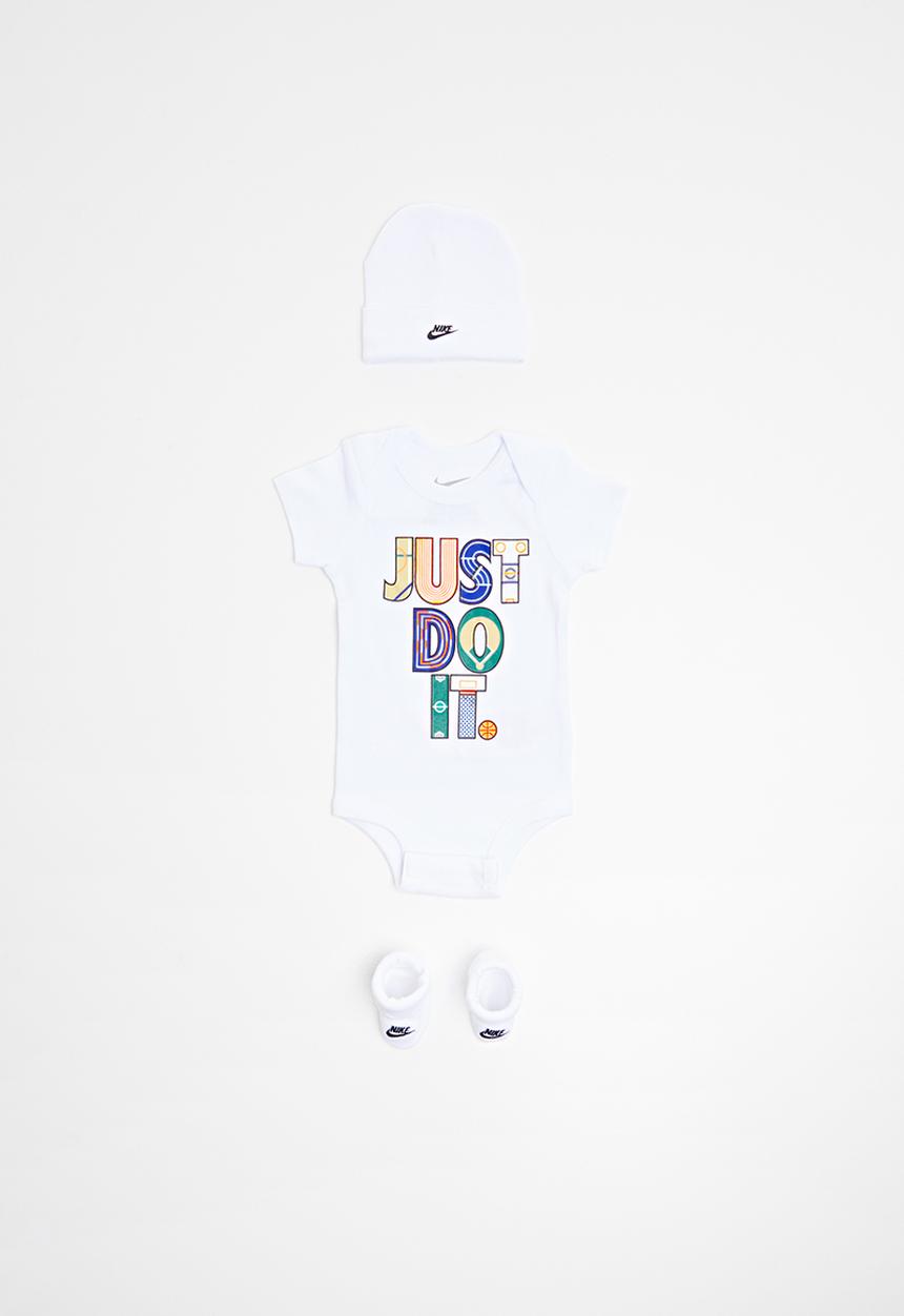 Nike - 3 Piece infant set - white