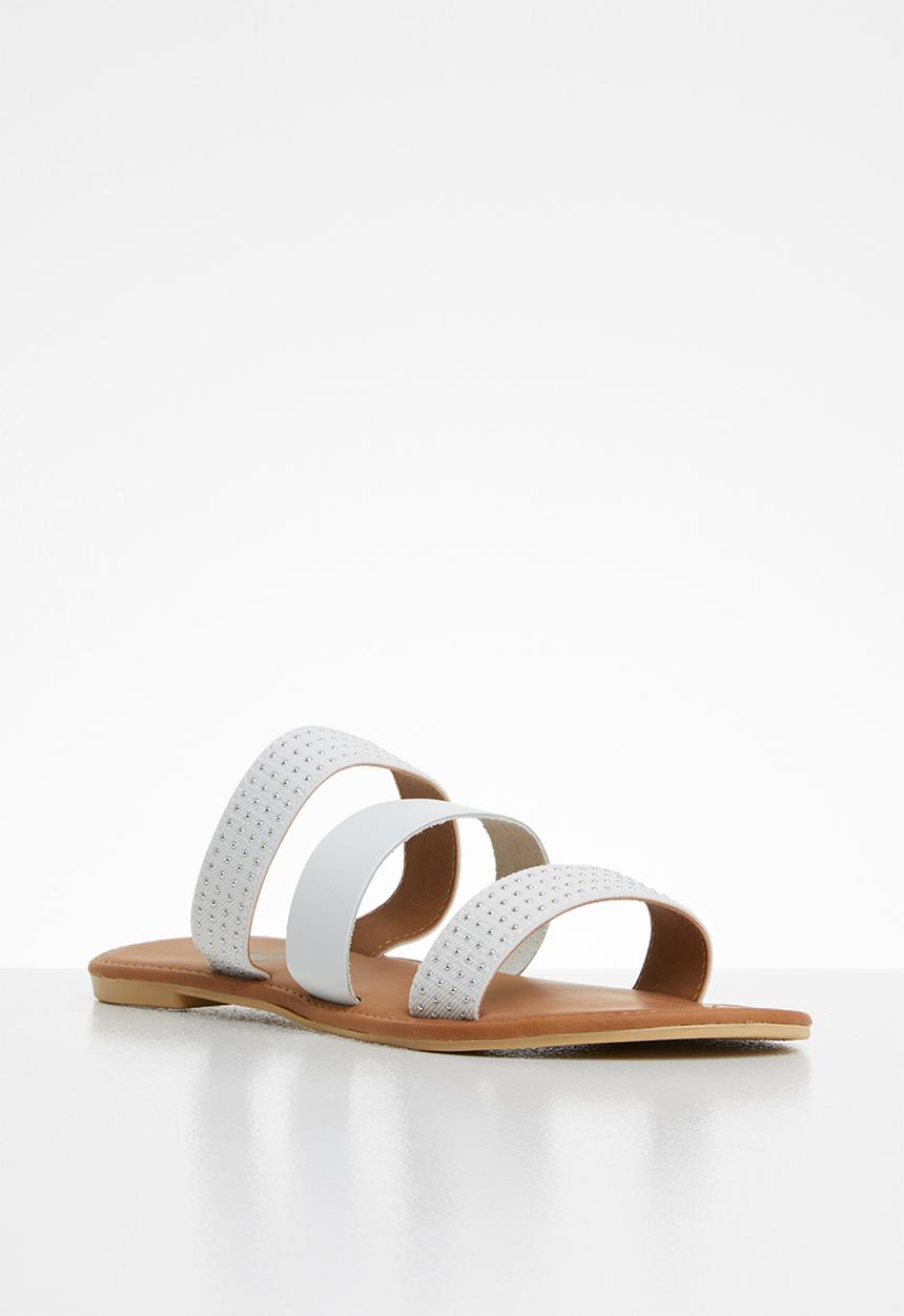 edit - Leather studded sandals - white