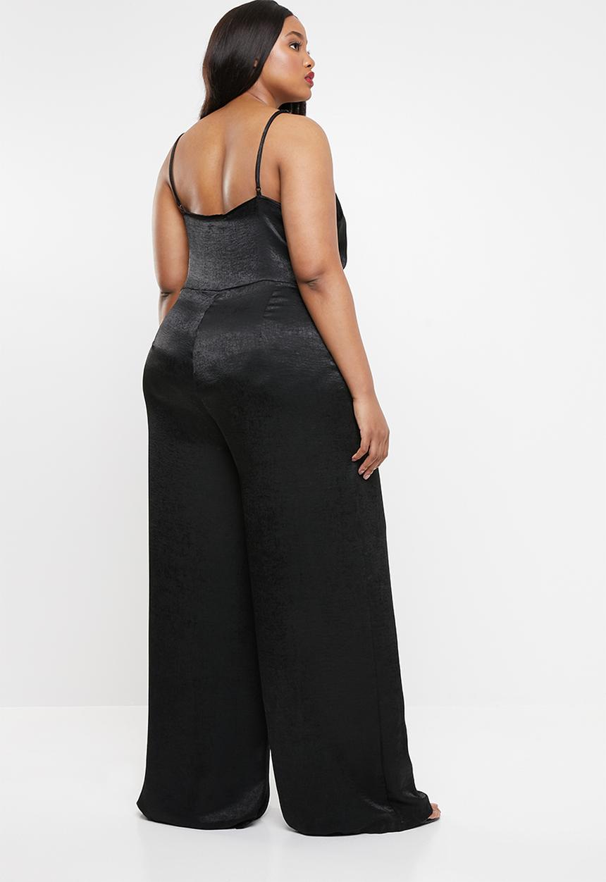 Missguided - Curve wrap front satin jumpsuit - black