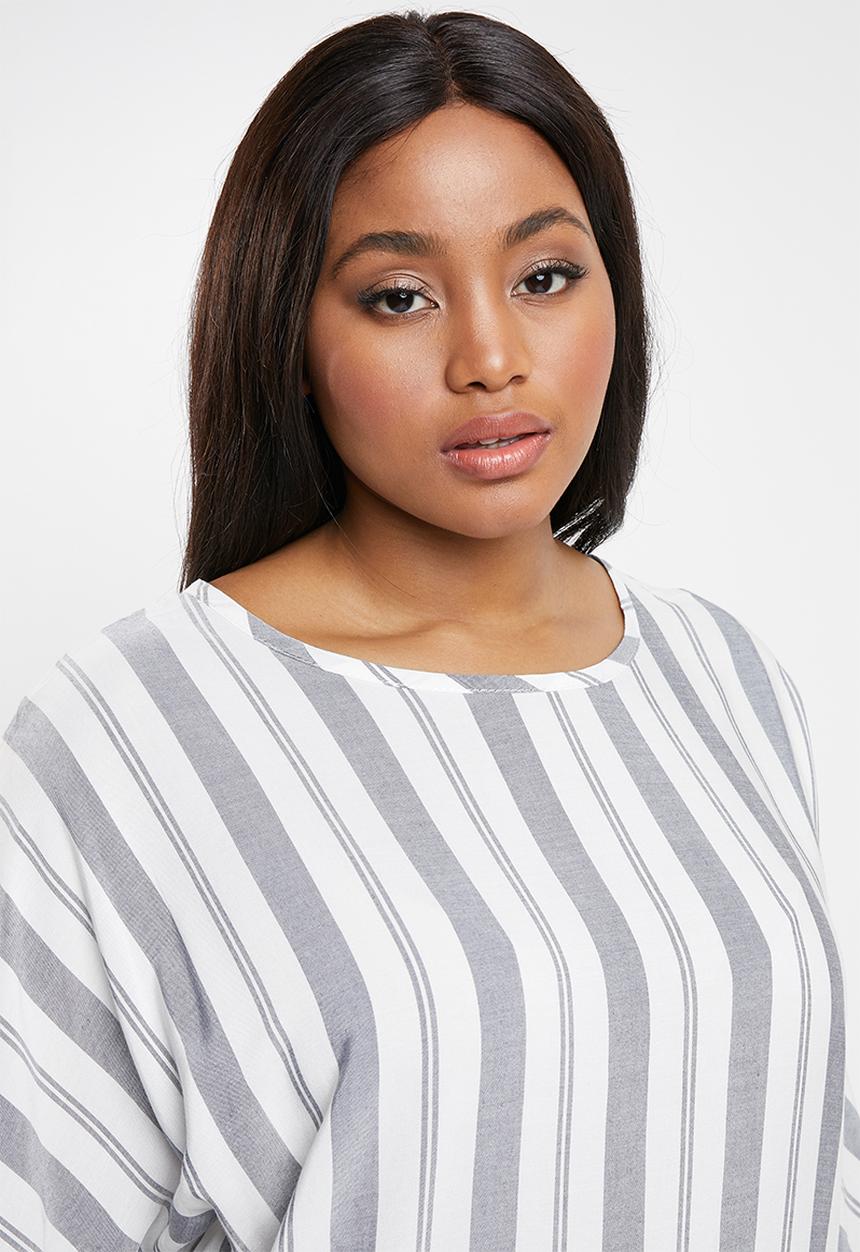 STYLE REPUBLIC PLUS - Volume sleeve tunic dress - white & grey 