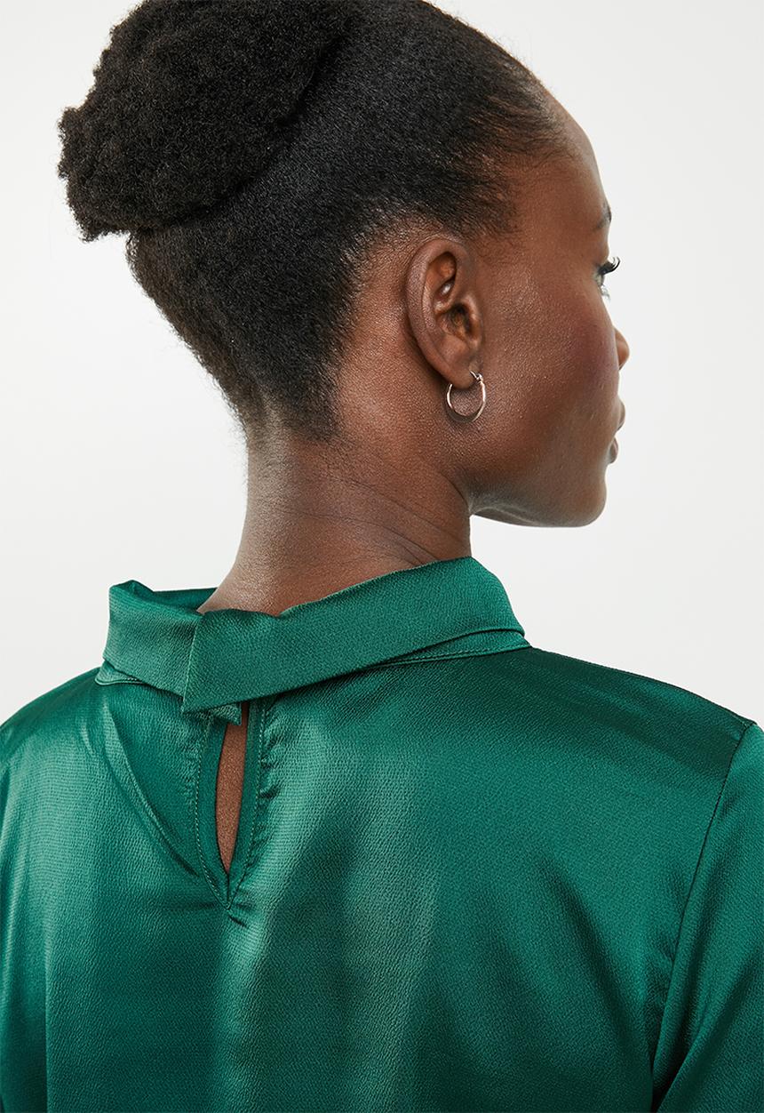 edit - Lantern sleeve blouse - green