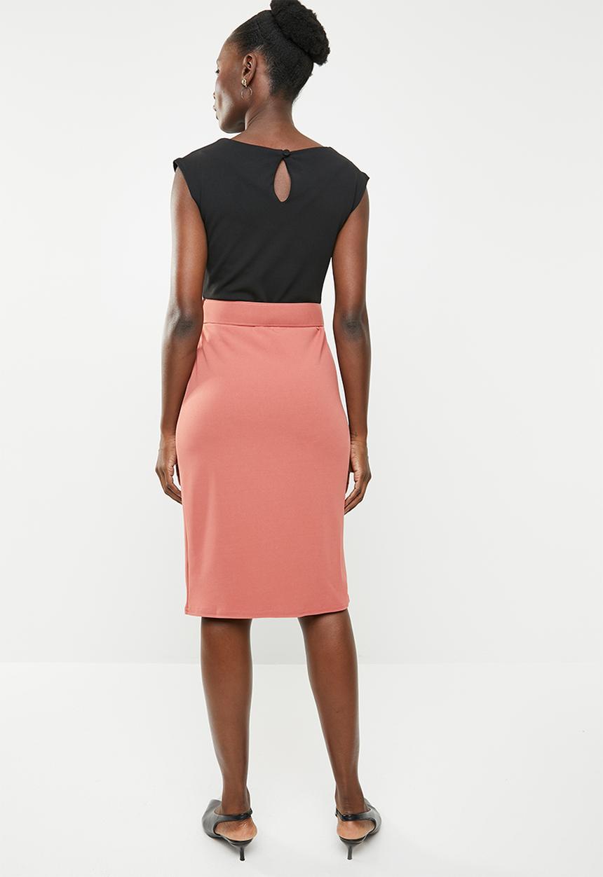 edit - Pencil dress with covered belt - black & pink