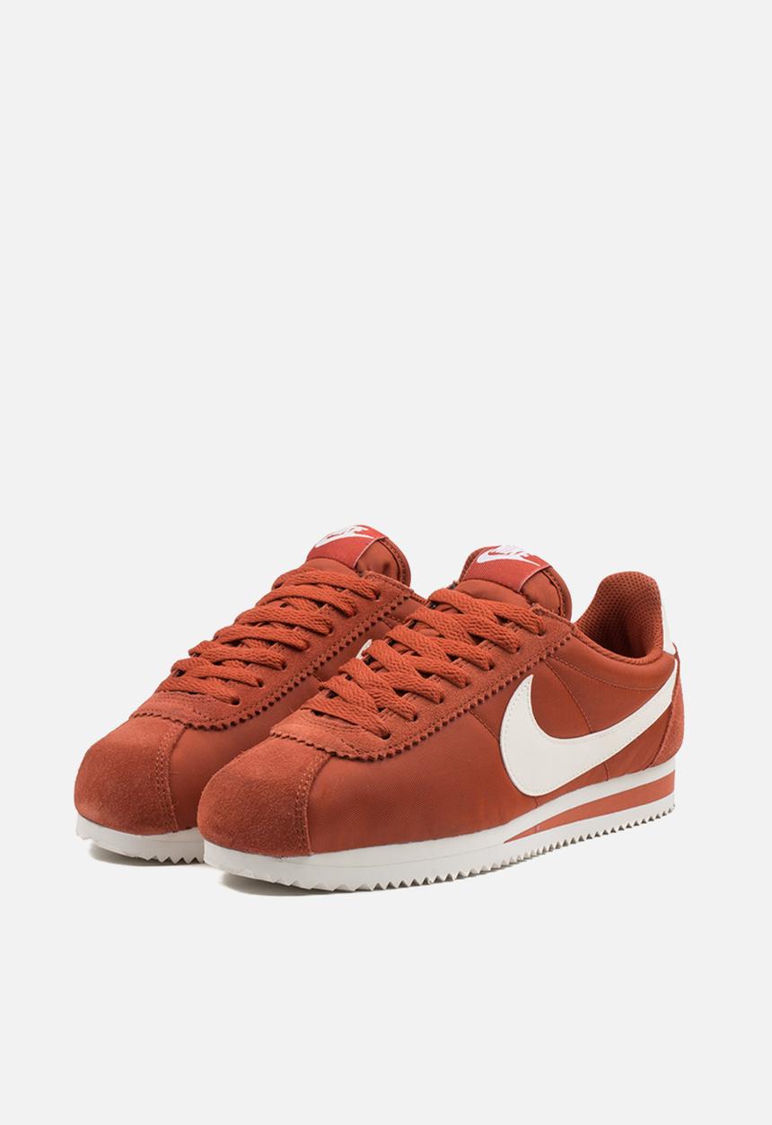 Nike - Classic Cortez Nylon - firewood orange / sail - summit white