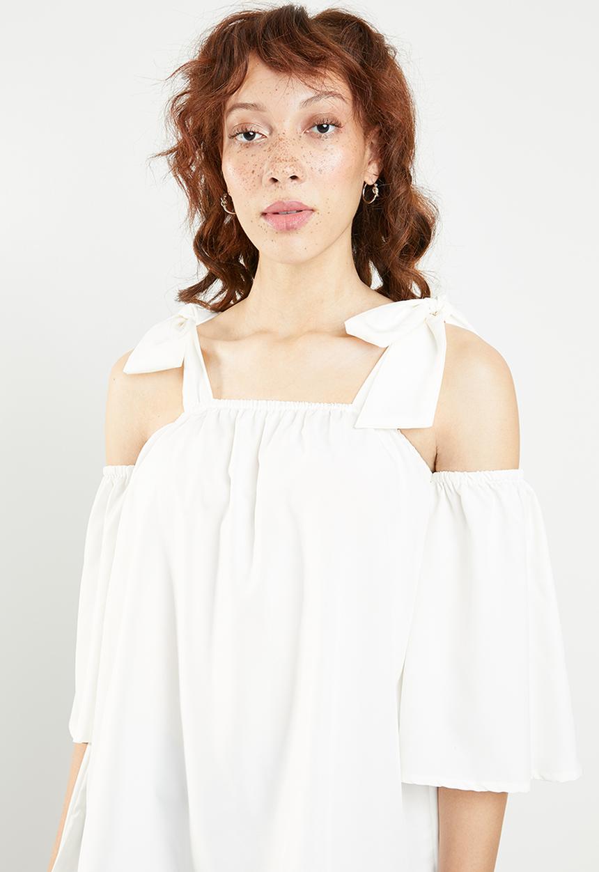 STYLE REPUBLIC - Cold shoulder blouse - white