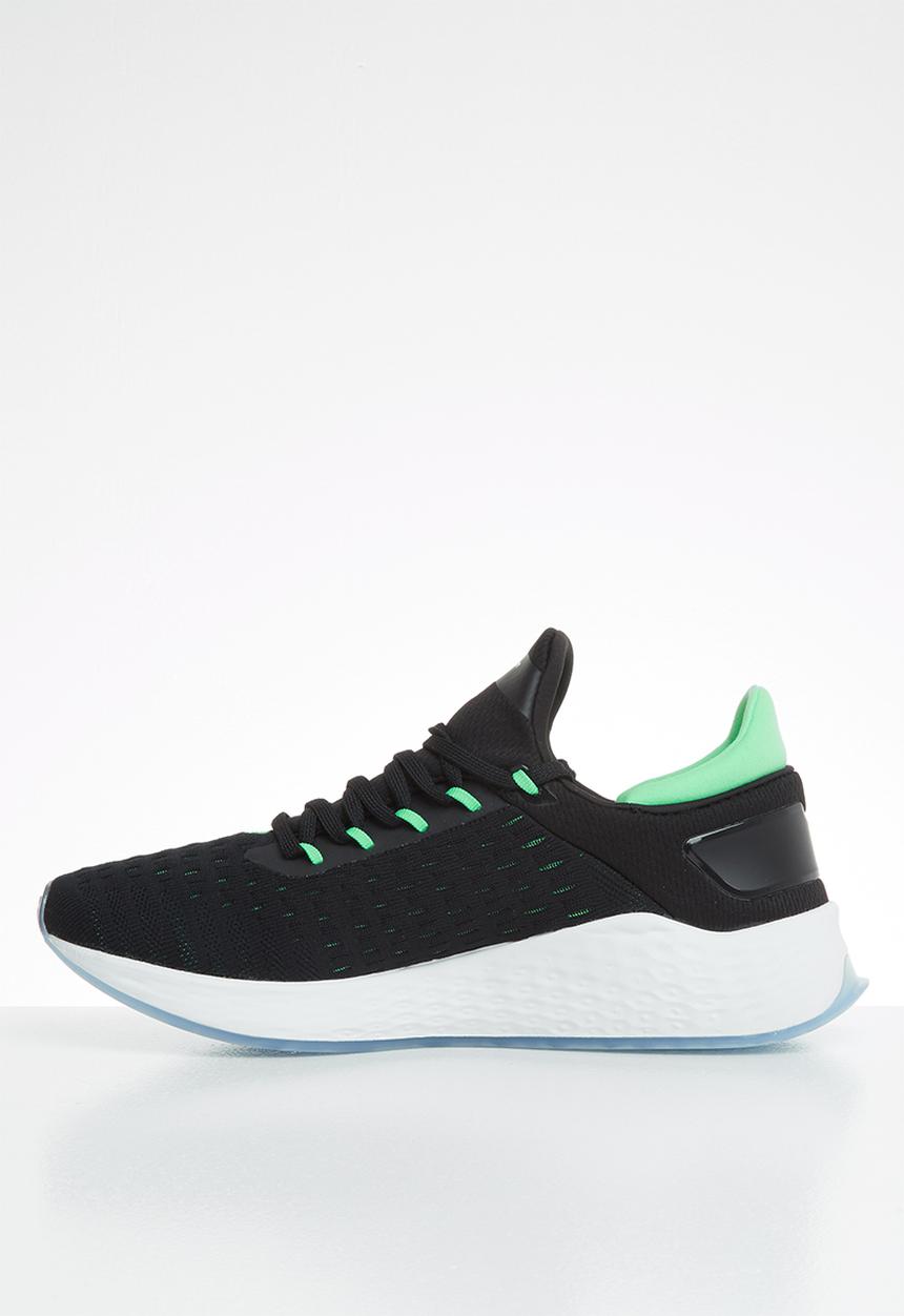 New Balance  - Lazr - black 