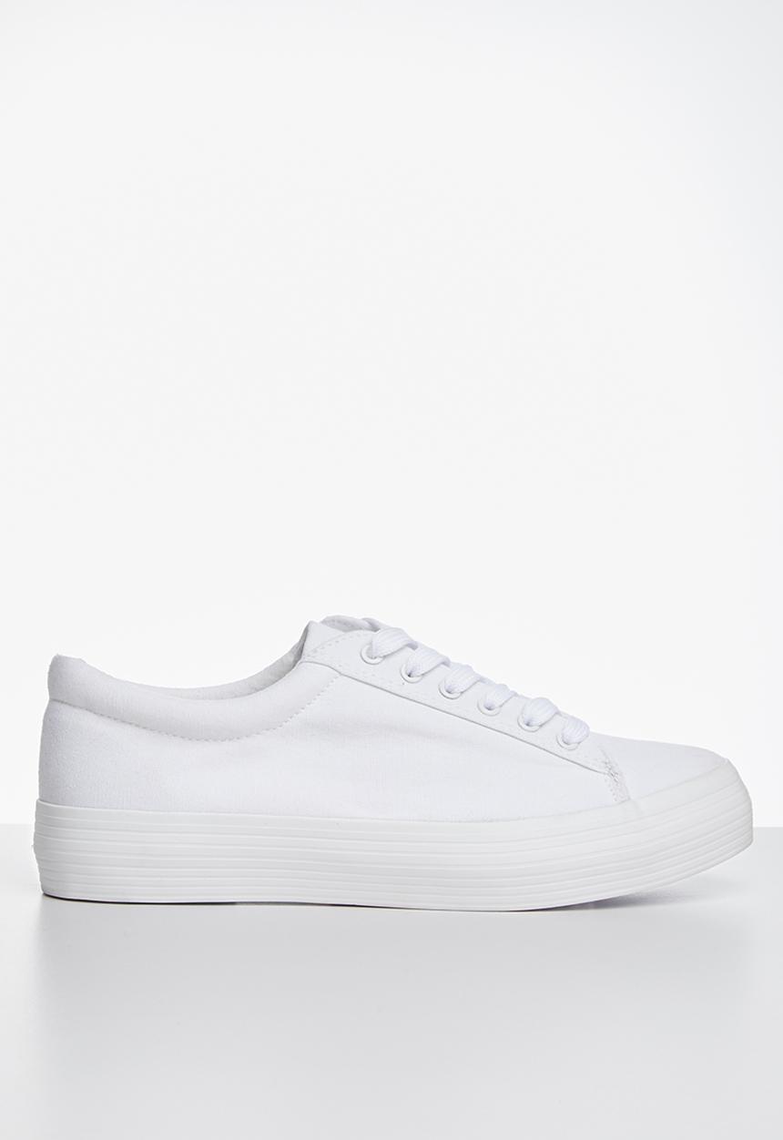 New Look - Lace up flatform sneakers - white