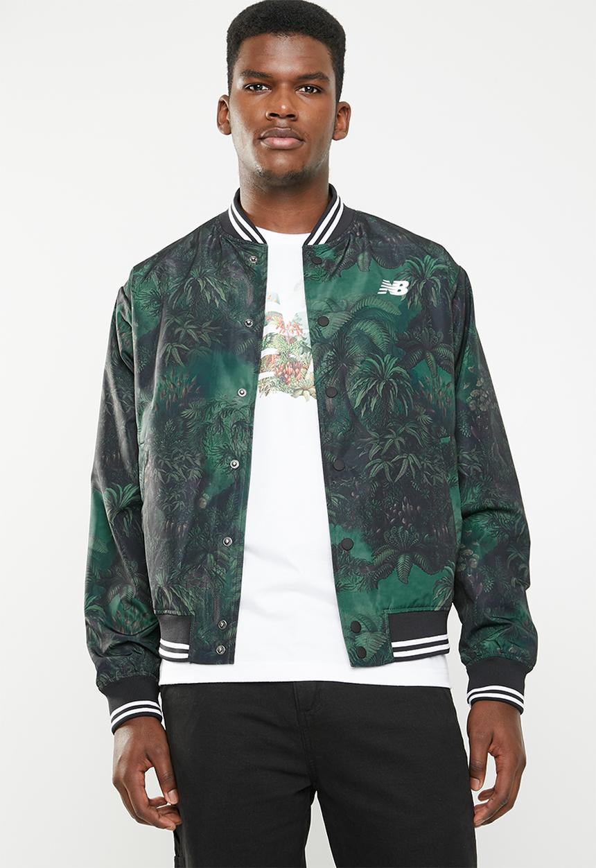 New Balance  - Essentials dark jungle stadium jacket - black & green