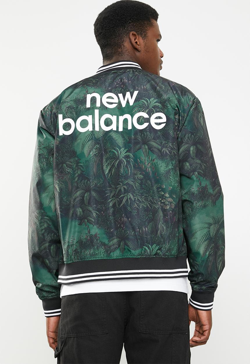 New Balance  - Essentials dark jungle stadium jacket - black & green