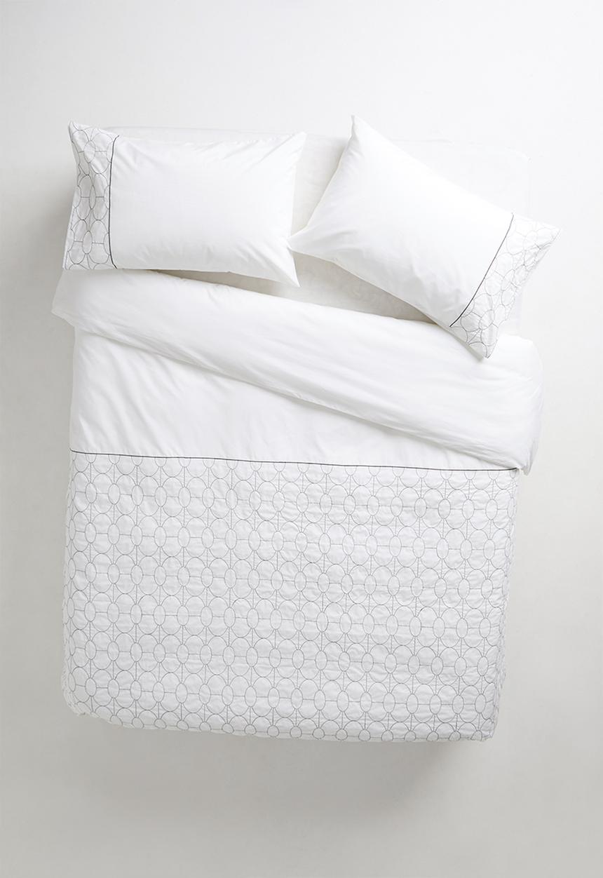 Sheraton Textiles - Cole embroidered duvet cover set - white & grey